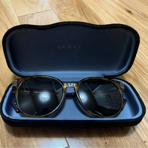 Gucci - ladies sunglasses